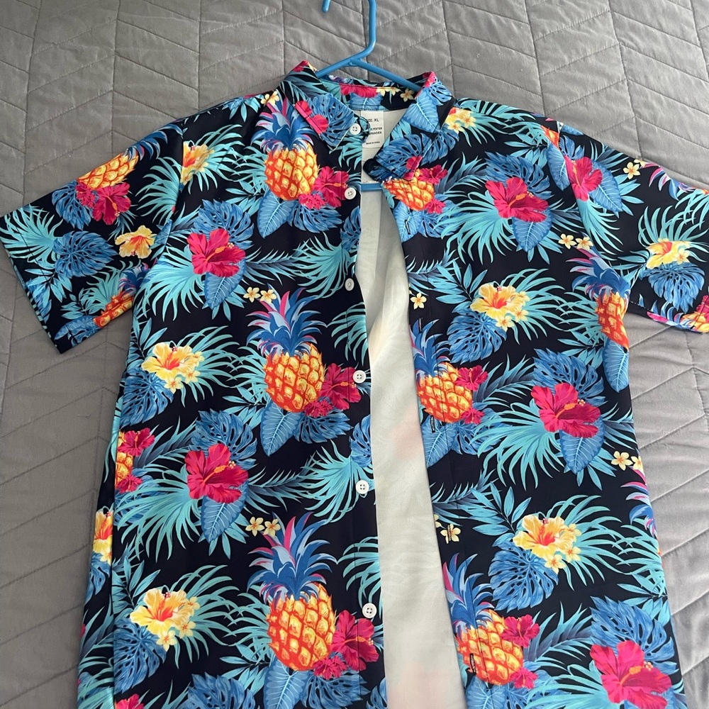 Tropical Floral Hawaiian Short Sleeve Shirt Youth XL worn once